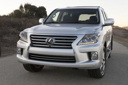 I want to sell my 7 months Used 2014 LEXUS LX - Imagen 1