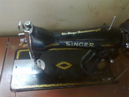 Maaquina de coser singer año 1950bien cons - Imagen 3