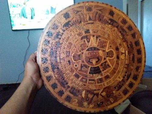 Tengo un calendario azteca formado con 3000 p - Imagen 1