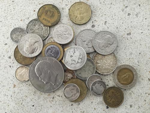 Vendo Monedas antiguas de Plata son de Estado - Imagen 1