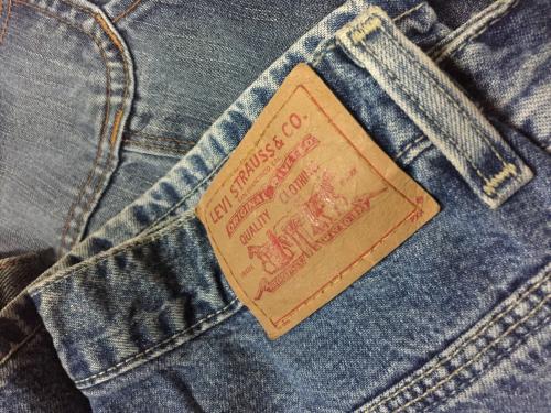 Vendemos jeans usados LEVIS TODAS LAS TALLAS - Imagen 1