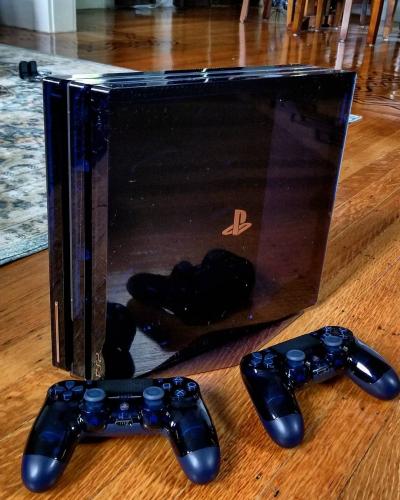 sony ps4 pro 2tb 500 million limited edition  - Imagen 1