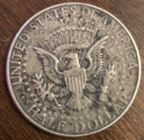Vendo una moneda del 1964 half dollars - Imagen 2