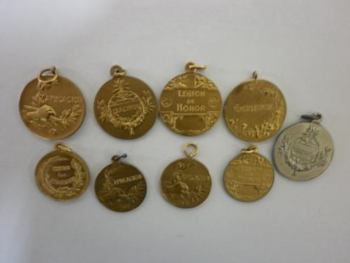 Colección 20 medallas años 30 antiguo Coleg - Imagen 2