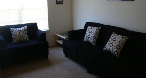Se vende en McAllen TX un set de sofa y sill - Imagen 1