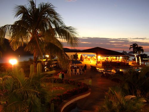 Se alquila semana en Condovac La Costa Guana - Imagen 1