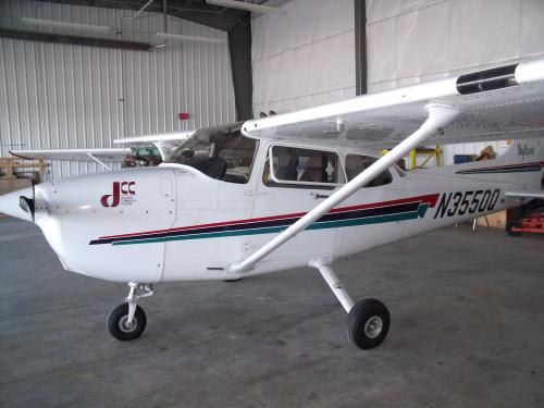 Vendo Cessna 172 Modelo 2001 buen estado usd - Imagen 1