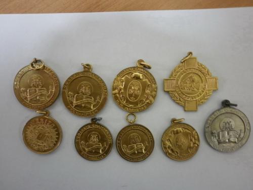 Colección 20 medallas antiguo Colegio Marist - Imagen 1