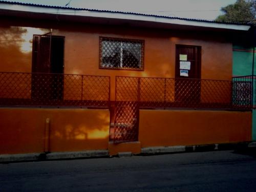 vendo casa en nicaragua a precio de ganga 50 - Imagen 1