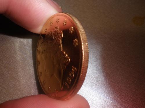 I am selling 20 dollar gold coin 1944double  - Imagen 3
