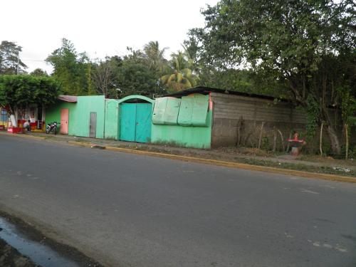  House with land for sale in Masaya Nicaragu - Imagen 1
