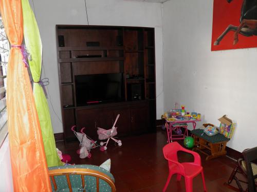 We offer this beautiful house located in the  - Imagen 3